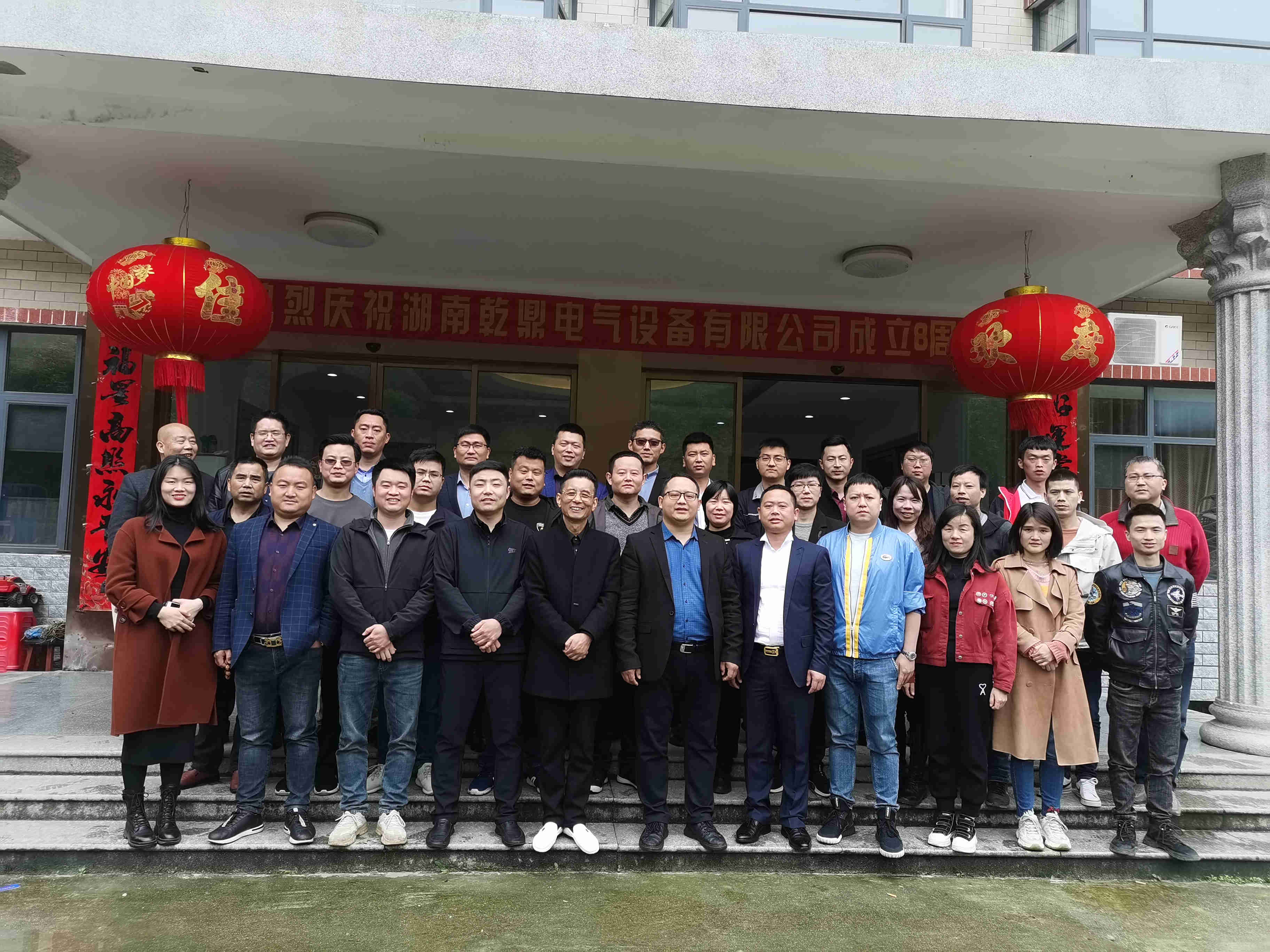 162025525da38d7994683f3a5381276_副本.jpg
